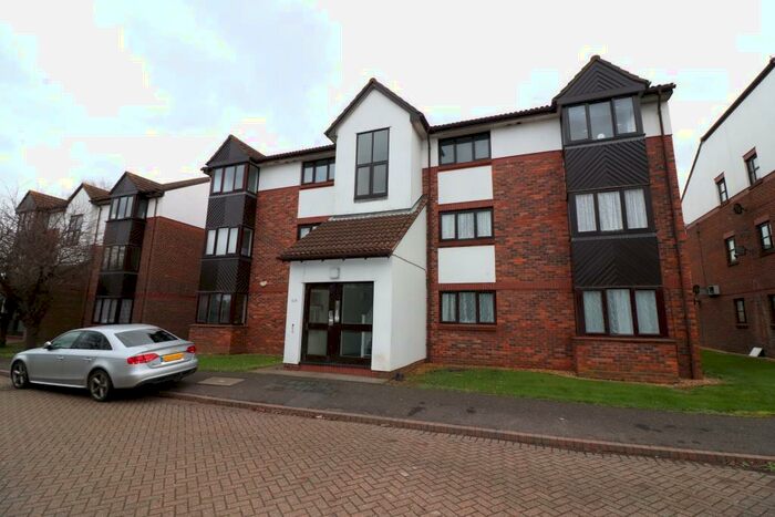 1 Bedroom Apartment To Rent In Talus Close, Purfleet, RM19
