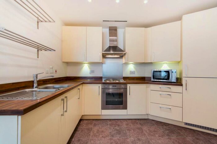 1 Bedroom Flat To Rent In Saffron Central Square, Central Croydon, Croydon, CR0