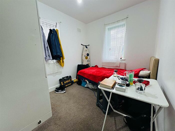 3 Bedroom End Of Terrace House For Sale In Orange Hill Road, Burnt Oak, HA8