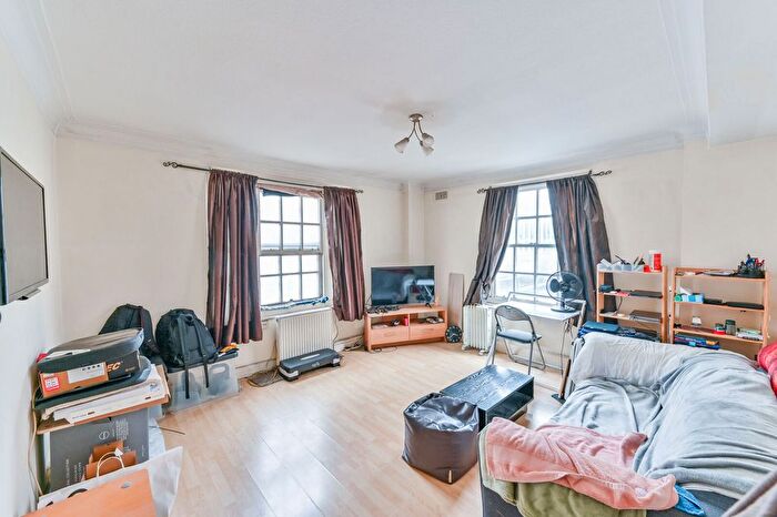1 Bedroom Flat For Sale In Park West, Hyde Park Estate, London, W2