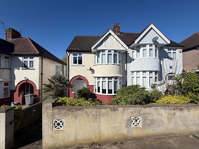 6 Bedroom Semi-Detached House For Sale In Randall Avenue, Neasden, London, NW2