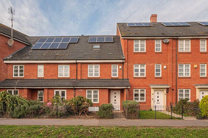 3 Bedroom Property For Sale In Miles Road, Mitcham, CR4