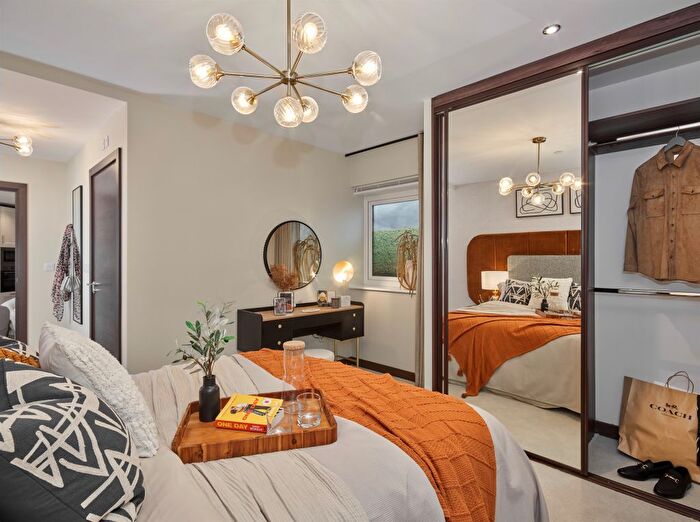 2 Bedroom Flat For Sale In Brentwood Central, Western Road, Brentwood, CM14