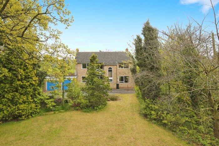 4 Bedroom Detached House For Sale In Cottagers Lane, Manfield, Darlington, DL2