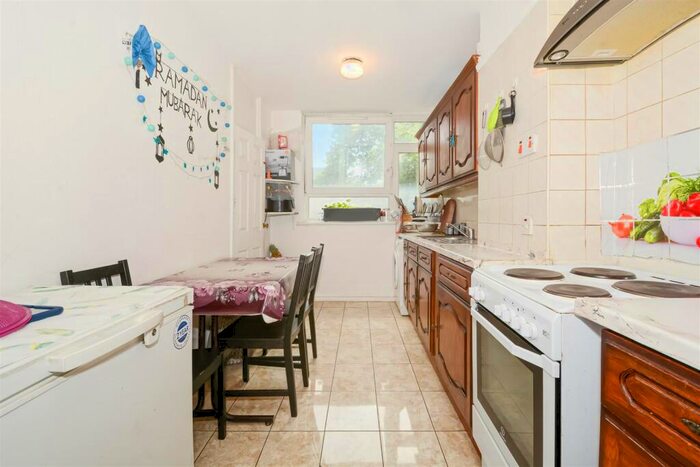 2 Bedroom Flat For Sale In Heathpool House, Brady Street, London, E1