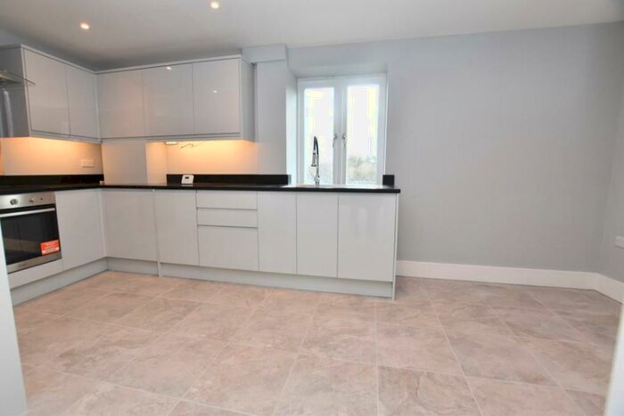 2 Bedroom Barn Conversion For Sale In James Farm, James Lane Grazeley Green, Reading, RG7