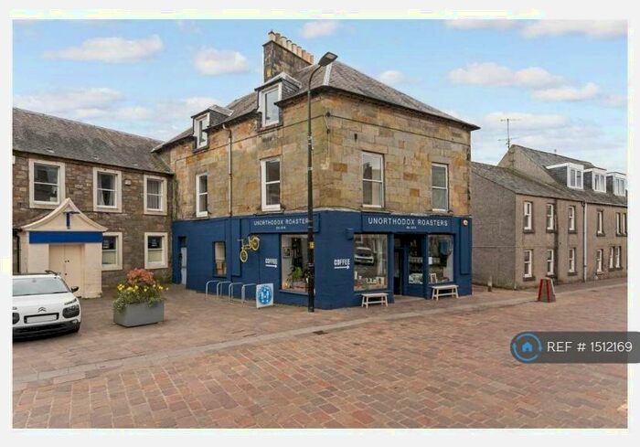 2 Bedroom Flat To Rent In High Street, Kinross, KY13