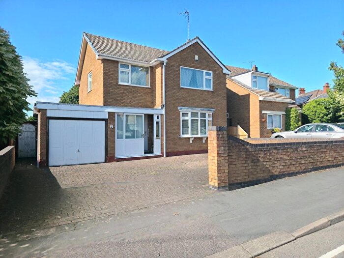 3 Bedroom Detached House For Sale In Tower Road, Bedworth, Warwickshire, CV12