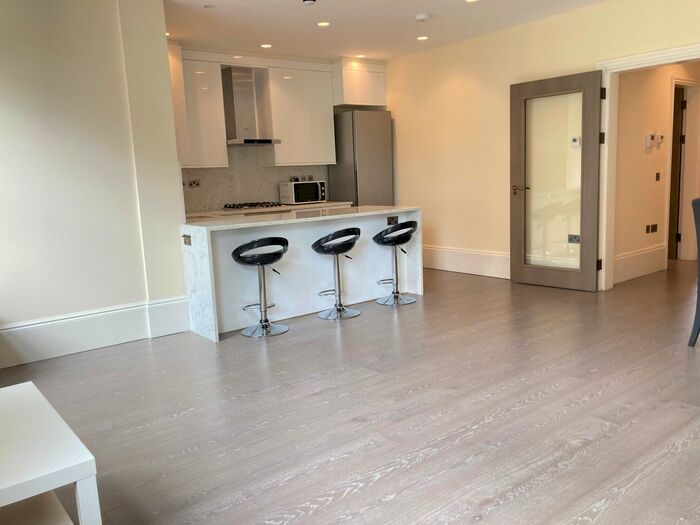 2 Bedroom Flat To Rent In Very Near The Grove Area, Ealing Broadway Area, W5