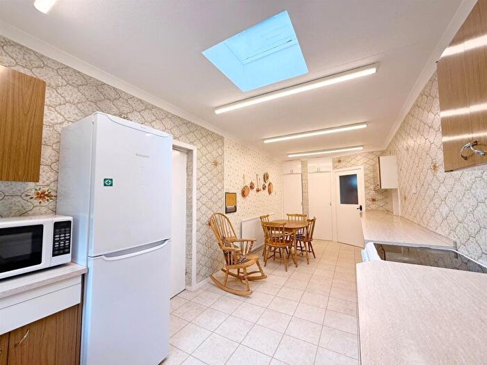 5 Bedroom Detached House For Sale In Bennett Road, Four Oaks, Sutton Coldfield, B74