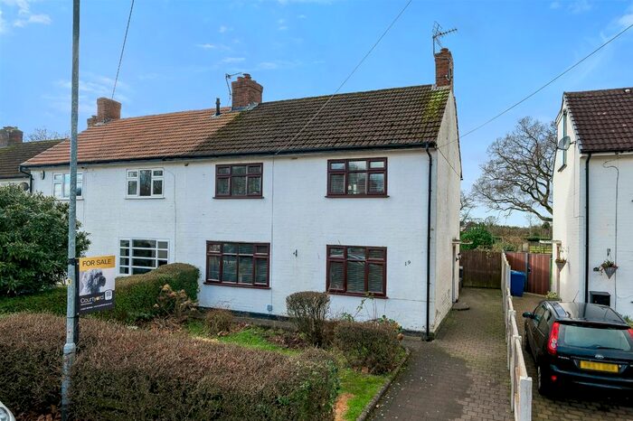 3 Bedroom Semi-Detached House For Sale In Hawthorne Avenue, Culcheth, Warrington, Cheshire, WA3