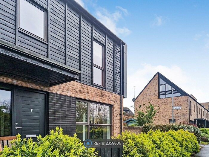 4 Bedroom End Of Terrace House To Rent In Edmonton Terrace, Glasgow, G40