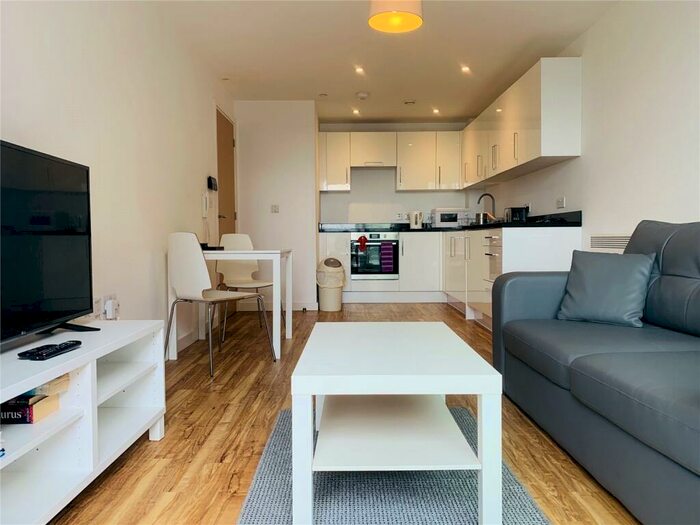 1 Bedroom Flat To Rent In Aire, Cross Green Lane, Leeds, LS9