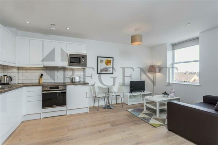 1 Bedroom Apartment To Rent In Brook House, Cricket Green, CR4