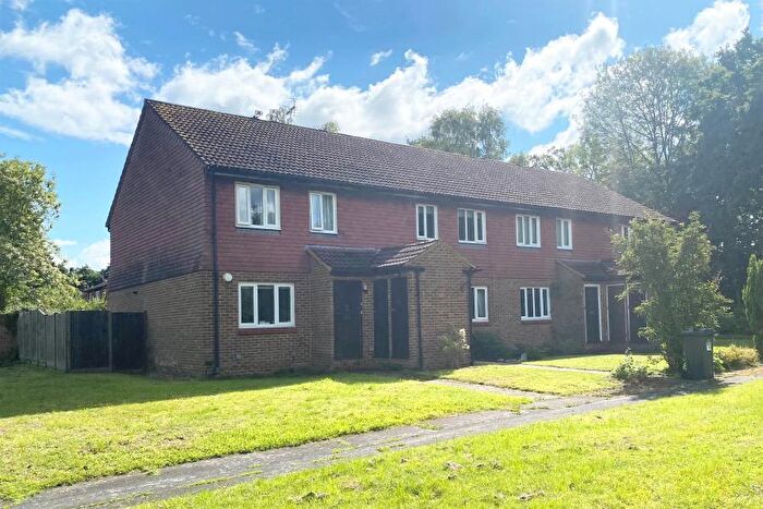 1 Bedroom Maisonette To Rent In Woking, GU21