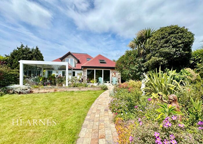 4 Bedroom Detached House For Sale In Dulsie Road, Talbot Woods, Bournemouth, BH3