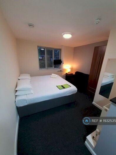 Studio To Rent In Liverpool Road, Newcastle Under Lyme, ST5