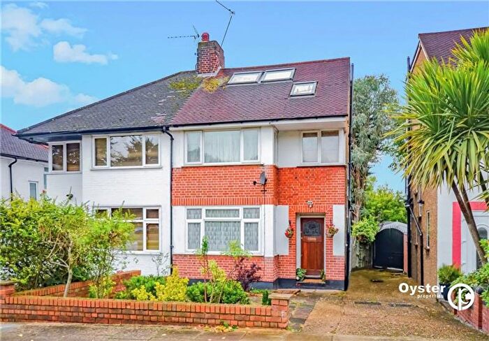 5 Bedroom Semi Detached House For Sale In Ashfield Road, London, N14