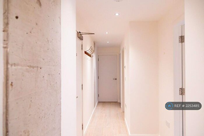 2 Bedroom Flat To Rent In Belgrade Road, London, N16