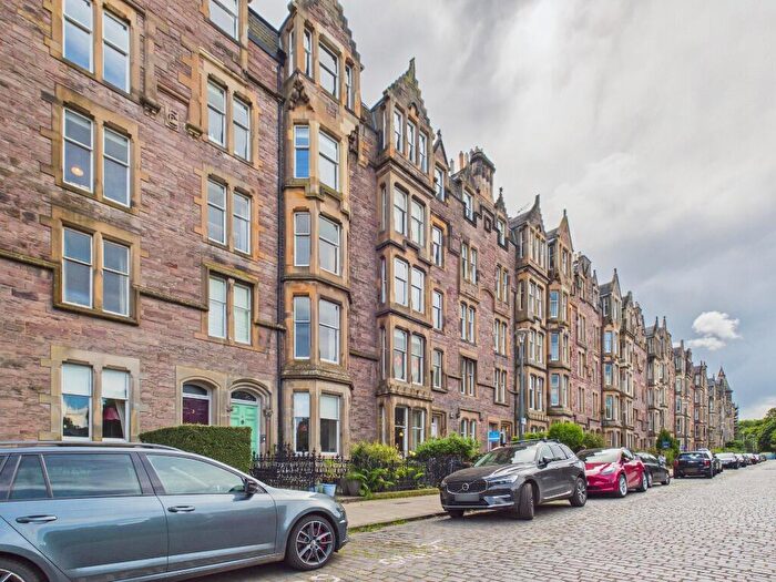 3 Bedroom Flat To Rent In Warrender Park Terrace, Marchmont, Edinburgh, EH9