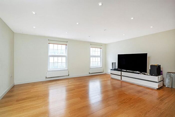 Studio To Rent In Hartfield Road, Wimbledon Village, SW19