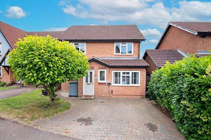 4 Bedroom Detached House For Sale In Chatsworth Drive, Wellingborough, NN8