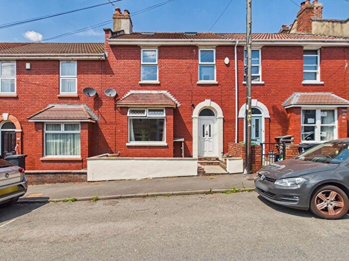 4 Bedroom Property For Sale In Grindell Road, Bristol, BS5