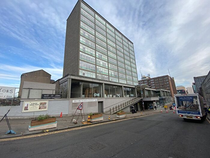 Detached House To Rent In Renfrew Street, Glasgow, G3