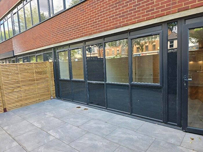 1 Bedroom Flat To Rent In Trinity Point New Road, Gravesend, Kent, DA11