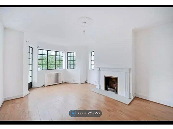5 Bedroom Flat To Rent In London, London, W5