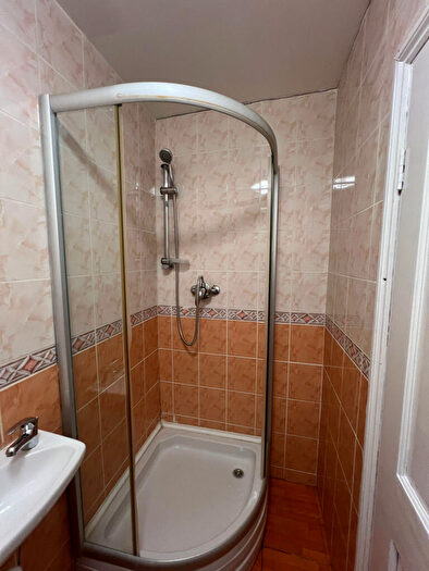 1 Bedroom Terraced House To Rent In Hydethorpe Avenue, London, N9