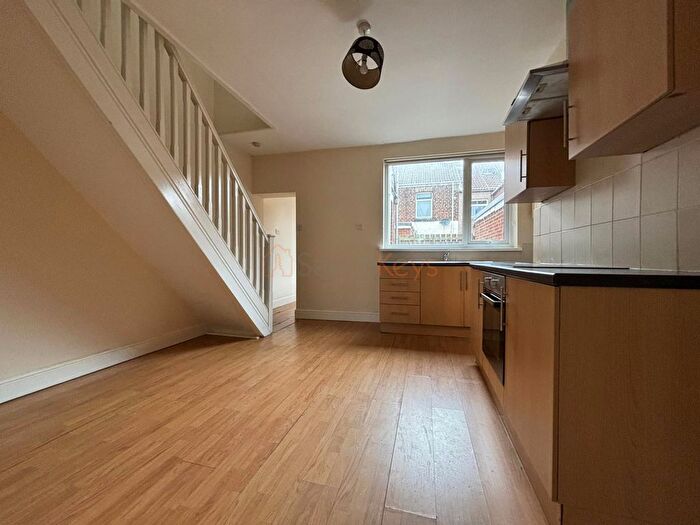 3 Bedroom End Of Terrace House To Rent In Stratton Street, Spennymoor, Spennymoor, County Durham, DL16