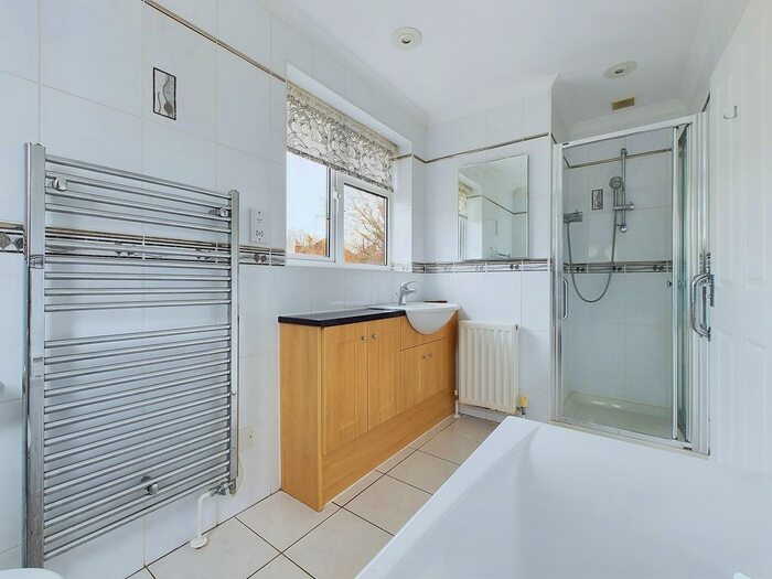 3 Bedroom Detached House For Sale In Locationlocation! Cricketfield Road, Horsham, West Sussex, RH12