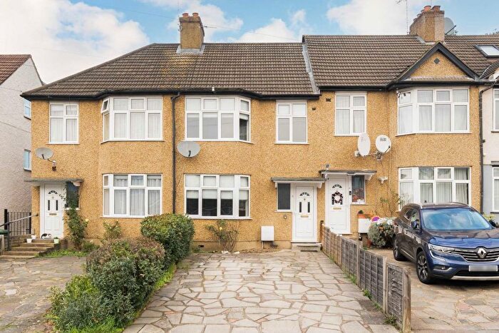 3 Bedroom Property To Rent In Brinsley Road, Harrow, HA3