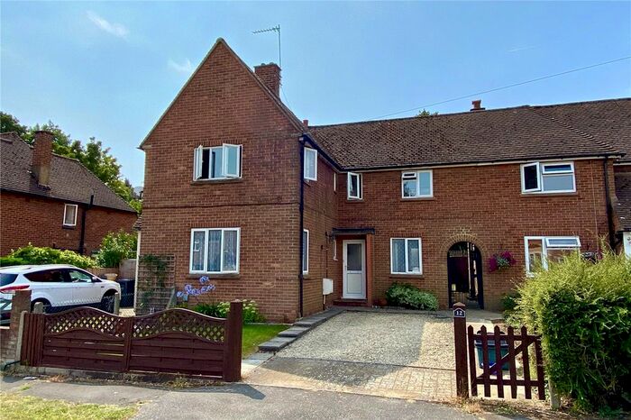 2 Bedroom Flat To Rent In Grove Road, Amersham, Buckinghamshire, HP6
