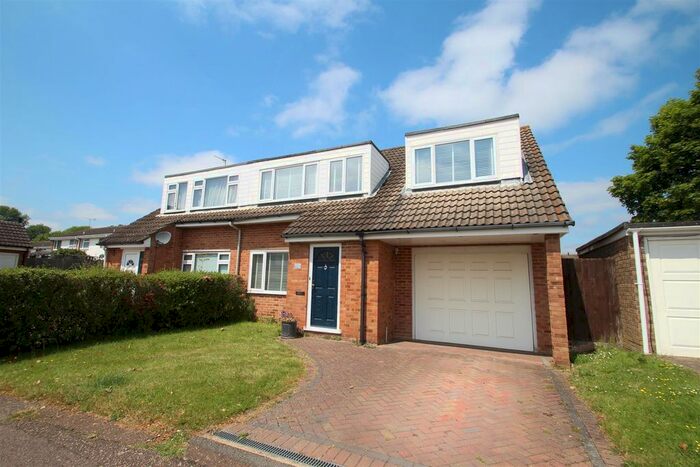 5 Bedroom Semi-Detached House To Rent In Botley Road, Hemel Hempstead, HP2