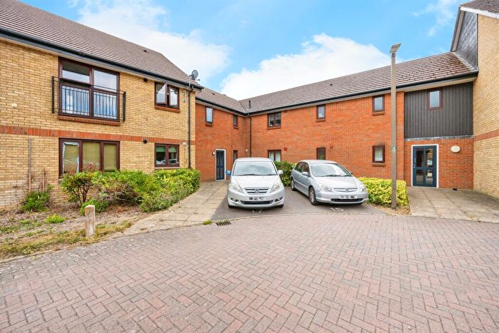 2 Bedroom Flat To Rent In Inverewe Place, Westcroft, Milton Keynes, MK4