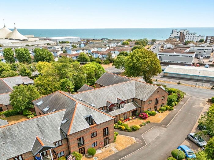 1 Bedroom Flat For Sale In Marian Way, Bognor Regis, West Sussex, PO21