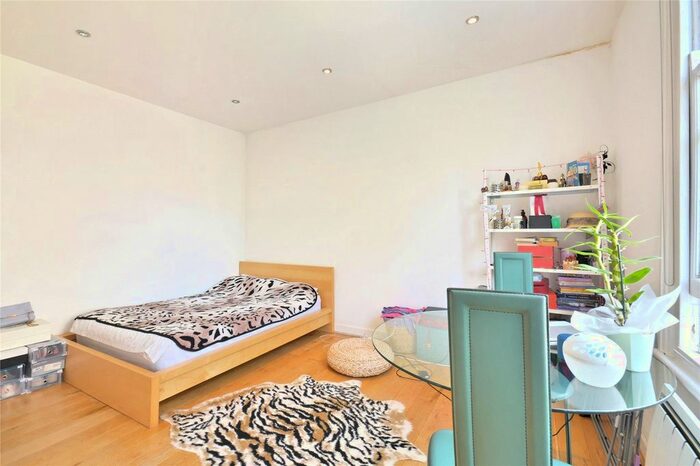 Studio To Rent In Randolph Avenue, Maida Vale, London, W9