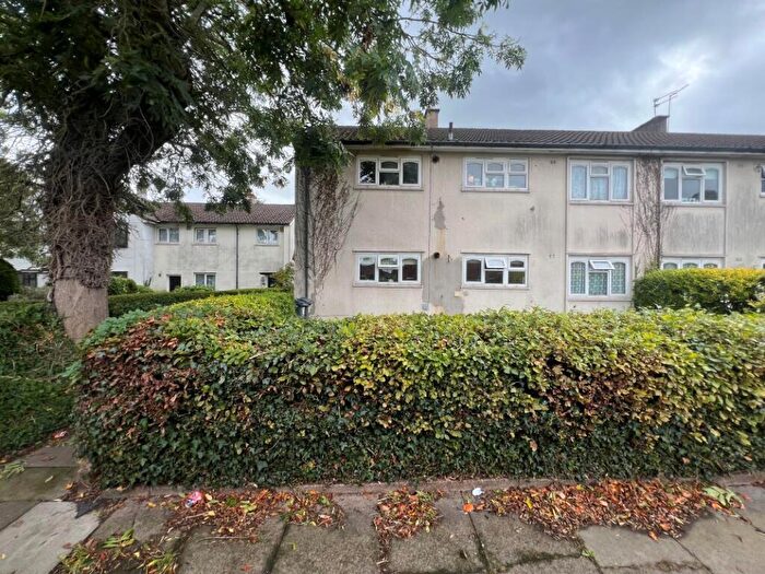 3 Bedroom Maisonette For Sale In Hillmeads Road, Birmingham, West Midlands, B38