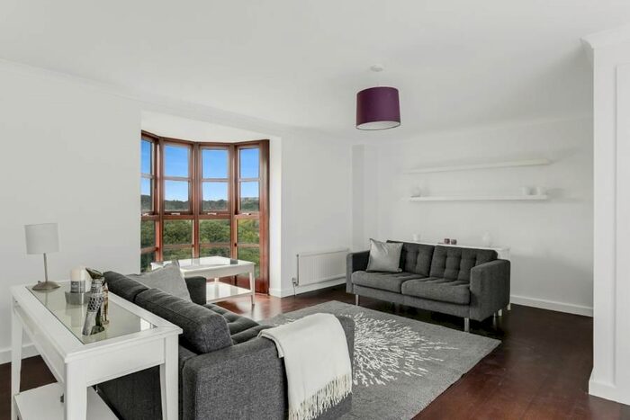 4 Bedroom Property To Rent In Hill Gate Walk, Highgate, N6
