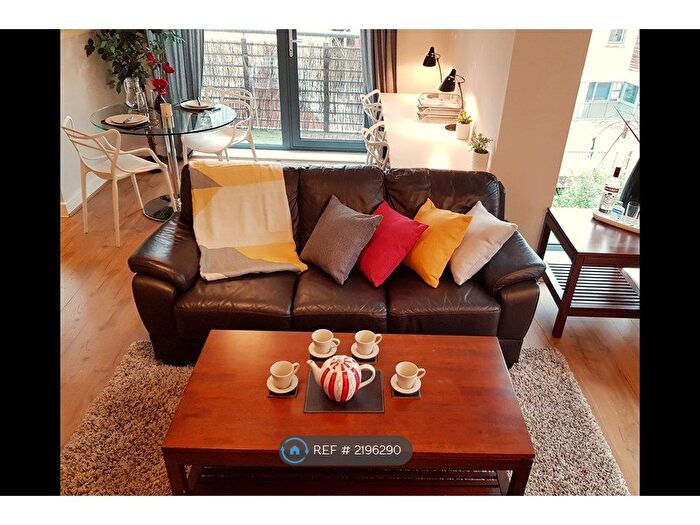 2 Bedroom Flat To Rent In Woodin's Way, Oxford, OX1