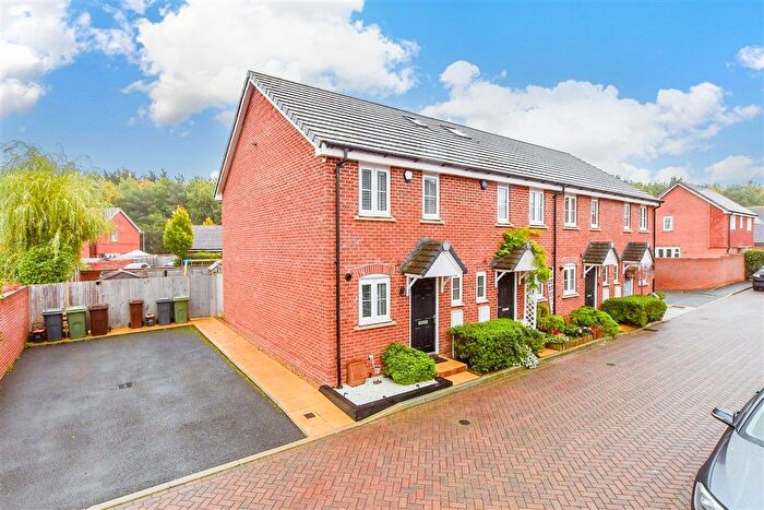 2 Bedroom End Terrace House For Sale In Perrin Road, Maidstone, Kent, ME17