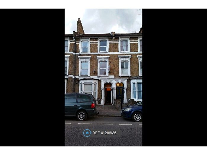 2 Bedroom Flat To Rent In Stoke Newington, Hackney, N16