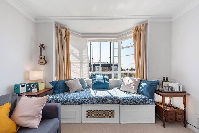 1 Bedroom Flat To Rent In Nightingale Lane, , Clapham, London, SW12