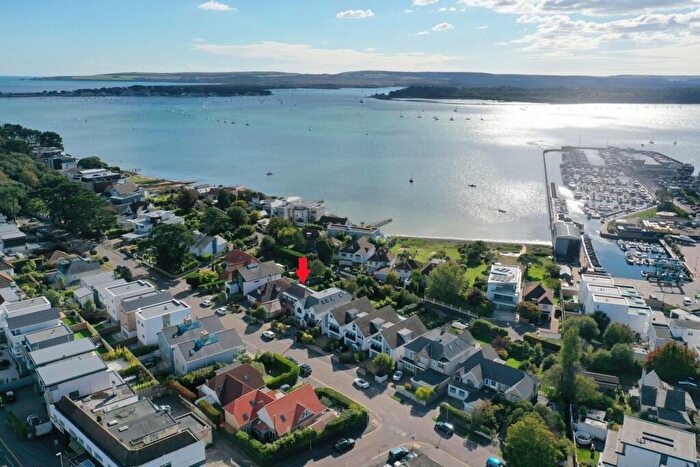 4 Bedroom Detached House For Sale In Dorset Lake Avenue, Lilliput, Poole, BH14