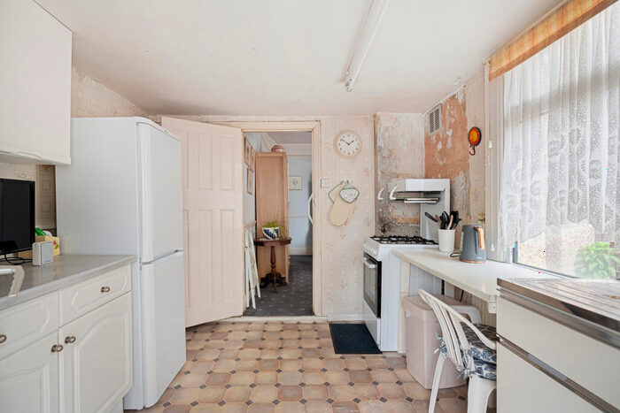 2 Bedroom Terraced House For Sale In Dalmally Road, Croydon, Surrey, CR0