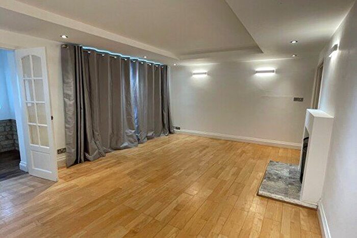 5 Bedroom Property To Rent In Laurel Close, Yaxley, Peterborough, PE7