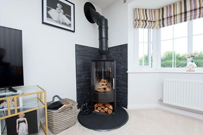 5 Bedroom Detached House For Sale In Yarnfield Parkway, Yarnfield, Stone, ST15 - Photo 4