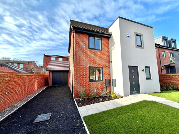 3 Bedroom Detached House For Sale In Woodlands Crest, Preston, Lancashire, PR2